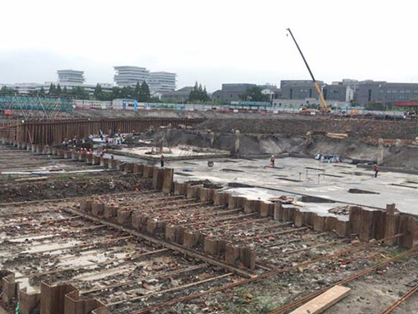 拉森桩施工场地(2)